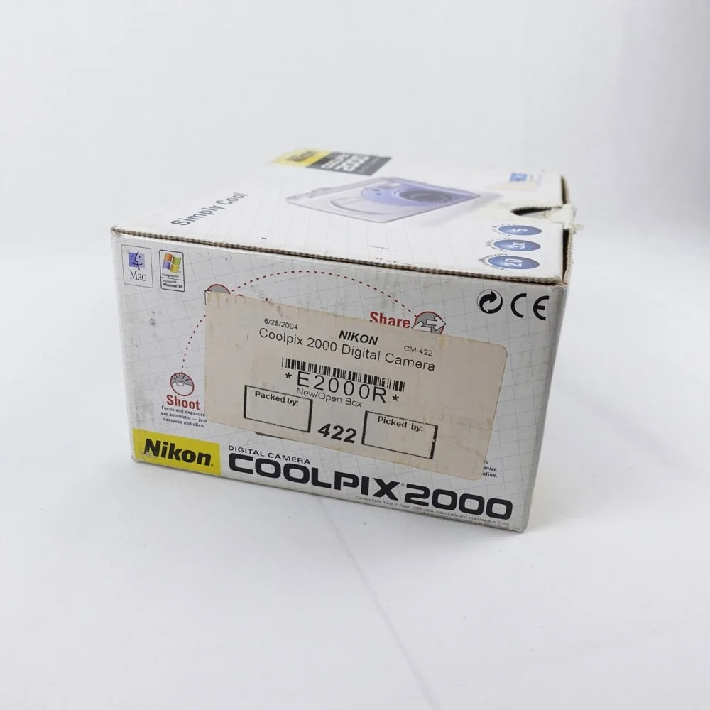 Nikon CoolPix E2000 2.0 Megapixel Digital Camera w/Memory Card Tested CIB